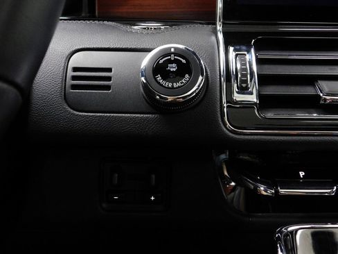 Used 2024 Lincoln Navigator Reserve w/ Equipment Group 201A image 44