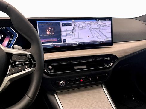Used 2025 BMW 330i Sedan RWD image 7