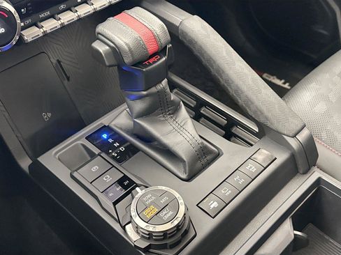 Certified 2024 Toyota Tacoma TRD Pro AWD/4WD image 27