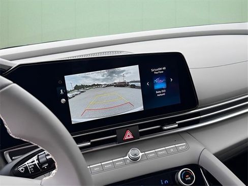 New 2025 Hyundai Elantra SEL image 17