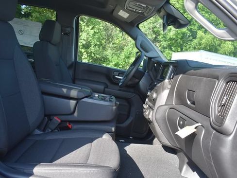 New 2026 Chevrolet Silverado 2500 Custom w/ Custom Value Package AWD/4WD image 16