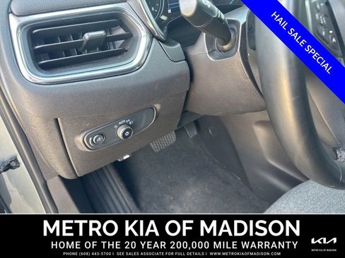 Used 2024 Chevrolet Equinox LT AWD/4WD image 12