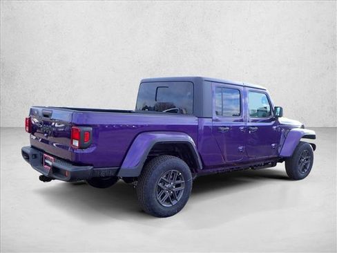 New 2026 Jeep Gladiator Sport image 4