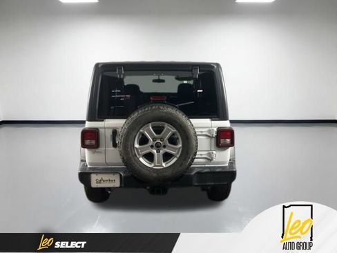 Used 2021 Jeep Wrangler Sport AWD/4WD image 5