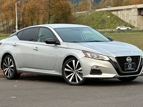 Used 2019 Nissan Altima 2.5 SR image 1