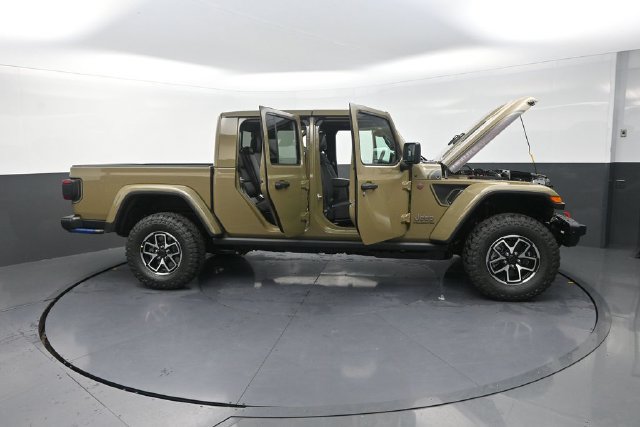 New 2026 Jeep Gladiator Rubicon AWD/4WD image 36