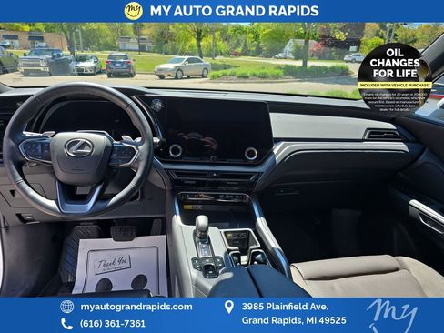 Used 2026 Lexus TX 350 AWD w/ Technology Package image 12