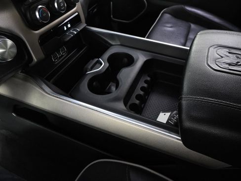 Used 2020 RAM 1500 Laramie AWD/4WD image 32