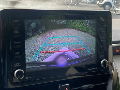 Used 2022 Toyota Corolla LE FWD image 24