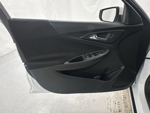 Used 2024 Chevrolet Malibu LT image 16