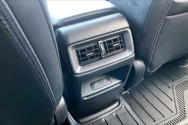 Used 2025 Honda CR-V Sport-L image 10