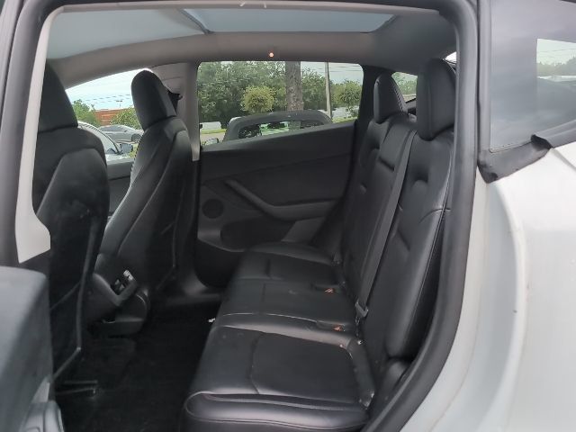Used 2022 Tesla Model Y Long Range AWD/4WD image 20