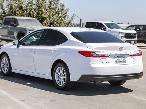 Used 2025 Toyota Camry LE w/ Convenience Package FWD image 7