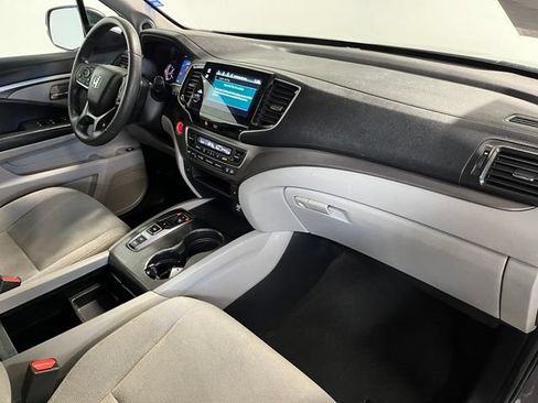 Used 2021 Honda Pilot EX image 13