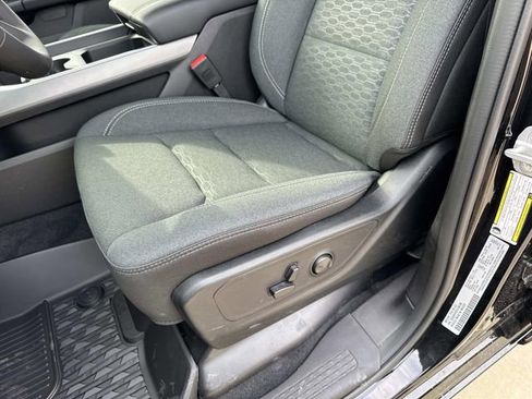 New 2026 RAM 1500 4x4 Crew Cab image 18