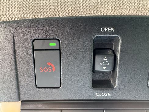 Used 2023 Nissan Altima 2.5 SL FWD image 23