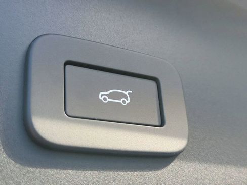 New 2026 Land Rover Range Rover Evoque S AWD/4WD image 12