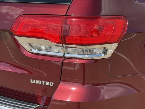 Used 2019 Jeep Grand Cherokee Limited RWD image 7