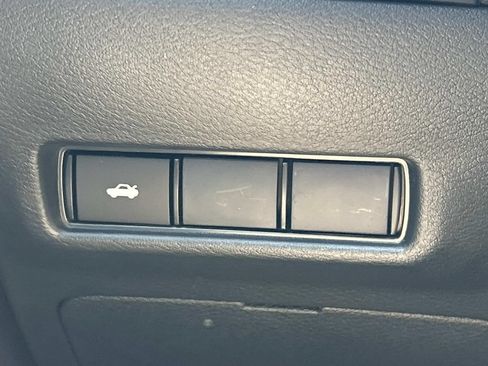 New 2026 Nissan Sentra SR w/ Floor Mat Package FWD image 25