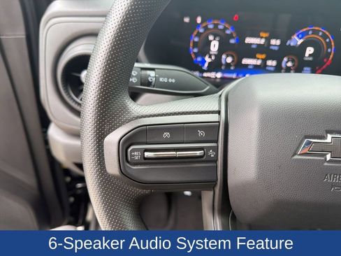 Used 2025 Chevrolet Colorado Trail Boss AWD/4WD image 18