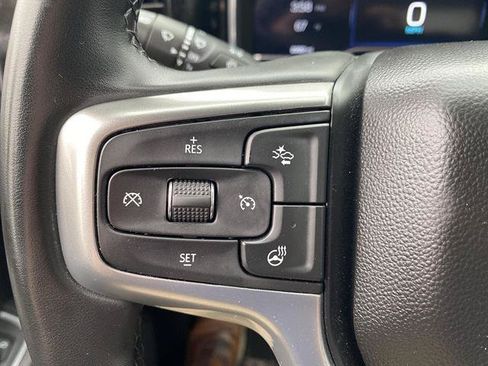 Used 2025 Chevrolet Silverado 1500 LT AWD/4WD image 47