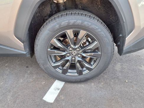 Used 2026 Toyota RAV4 XLE Premium FWD image 19