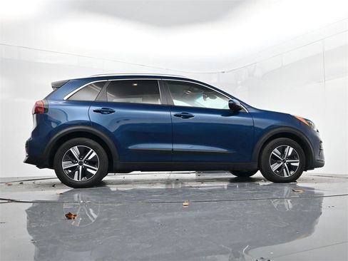 Used 2020 Kia Niro LXS image 40