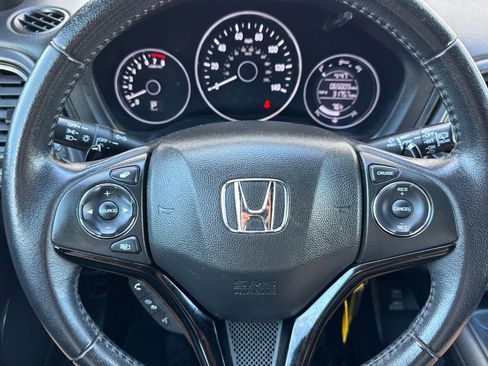Used 2019 Honda HR-V Sport image 34