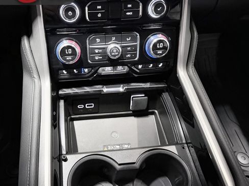Used 2024 GMC Yukon XL Denali w/ LPO, Floor Liner Package RWD image 27