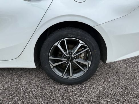 Used 2022 Kia Forte LXS image 14