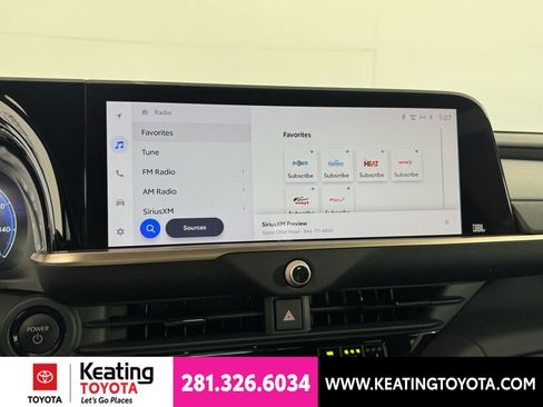 Used 2023 Toyota Crown Platinum AWD/4WD image 24