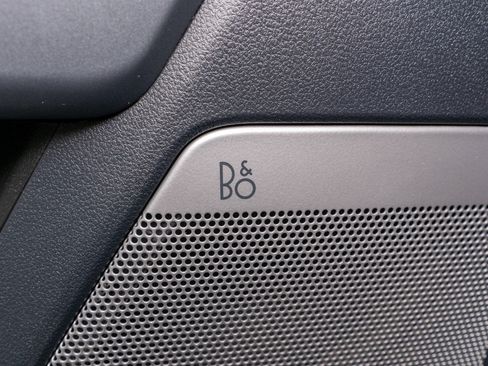 Used 2024 Ford F250 Lariat w/ Chrome Package image 17