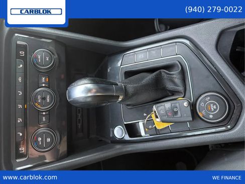 Used 2019 Volkswagen Tiguan SEL image 38