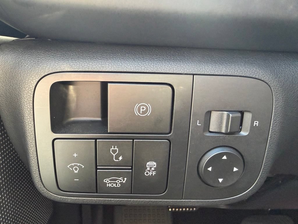 Used 2025 Hyundai Ioniq 6 SEL AWD/4WD image 28