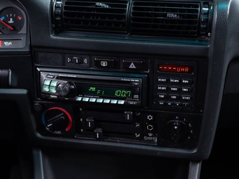 Used 1988 BMW M3 Coupe image 65