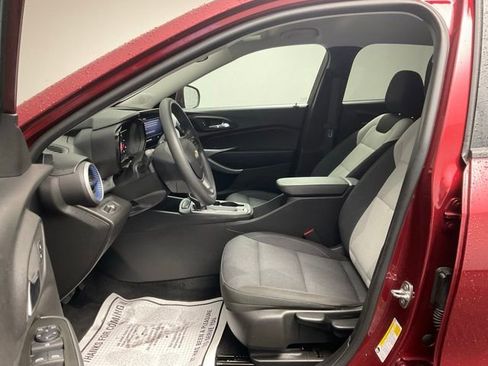 Certified 2024 Chevrolet Trax LS w/ LS Convenience Package FWD image 14