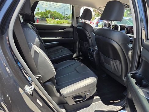 Used 2024 Hyundai Palisade SEL FWD image 16