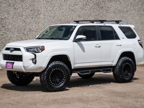 Used 2016 Toyota 4Runner SR5 Premium AWD/4WD image 3