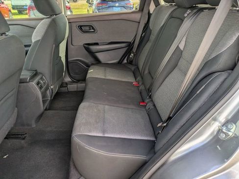 Used 2021 Nissan Rogue S image 27