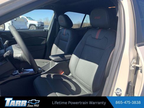 New 2026 Chevrolet Trax RS w/ Sunroof Package FWD image 13