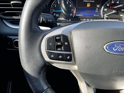 Certified 2023 Ford Explorer XLT AWD/4WD image 17
