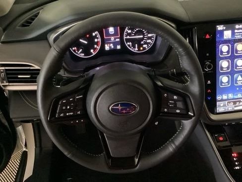 Certified 2025 Subaru Outback Onyx Edition image 27