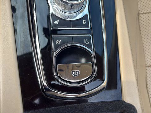 Used 2015 Jaguar XK Convertible RWD image 40