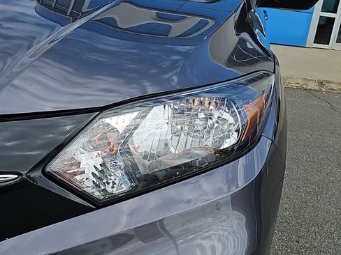 Used 2018 Honda HR-V EX-L image 9