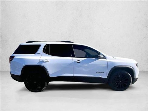 Certified 2023 GMC Acadia SLT w/ Elevation Edition image 3