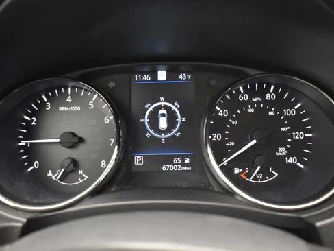 Used 2022 Nissan Rogue Sport SL w/ Premium Package image 29