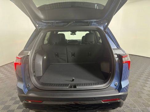 New 2026 Chevrolet Equinox RS w/ Convenience Package III FWD image 13