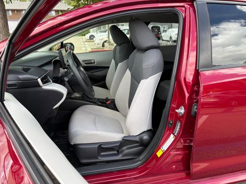 Used 2022 Toyota Corolla LE FWD image 10