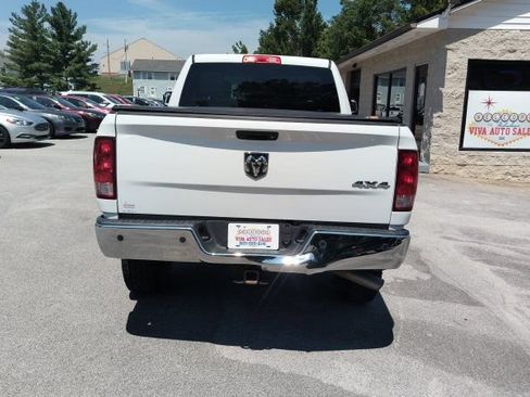 Used 2018 RAM 2500 Tradesman w/ Chrome Appearance Group AWD/4WD image 4