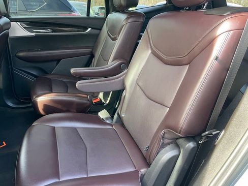 Used 2023 Cadillac XT6 Premium Luxury image 8